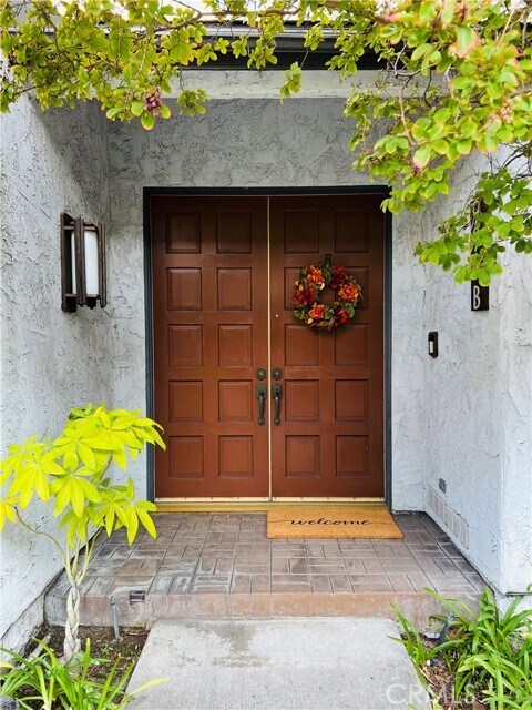 Foto del edificio - 996 W Huntington Dr