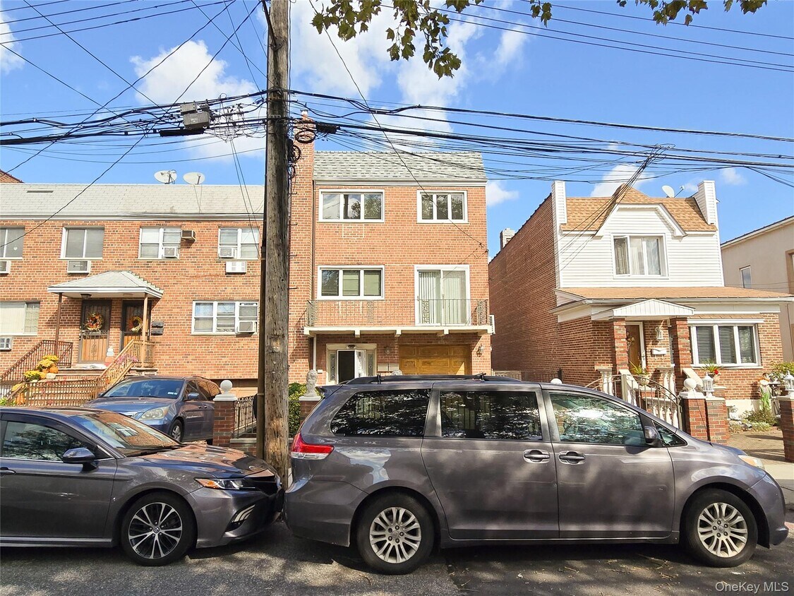 Foto principal - 59-27-5971 71st St