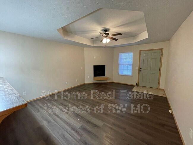 Foto del edificio - 2173 E Hamilton St