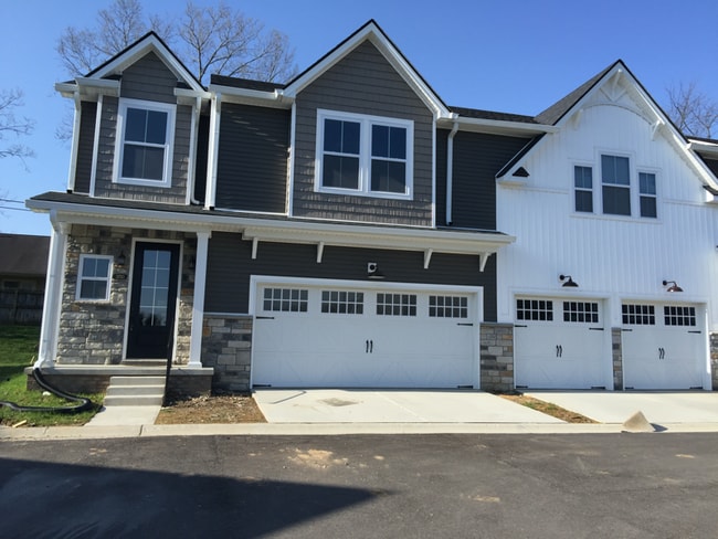 Building Photo - 3750 Kings Glen
