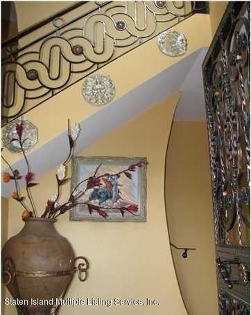 Foto del edificio - 239 Bradley Ave