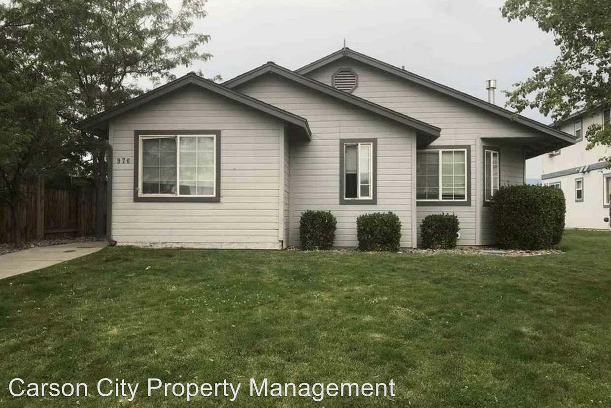 Primary Photo - 976 Latigo Dr