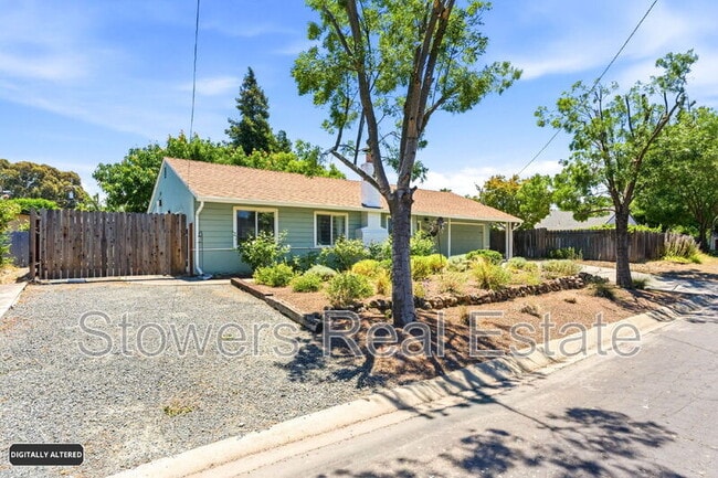 Building Photo - 1574 Alpine Dr