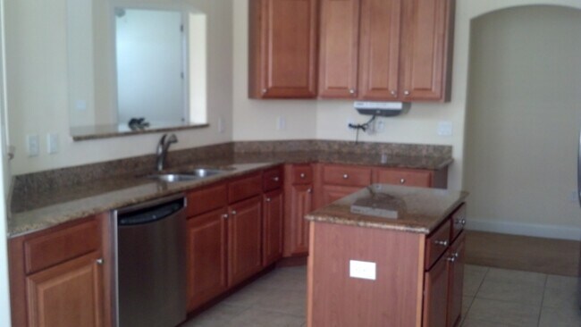 Foto del edificio - ***SMALL PET FRIENDLY***GREAT LOCATION***B...