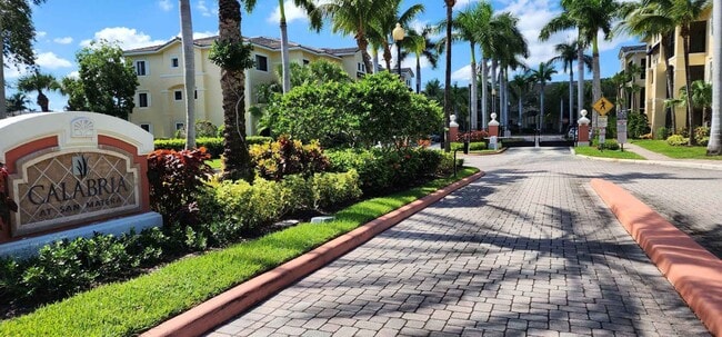 Building Photo - 3022 Alcazar Plz