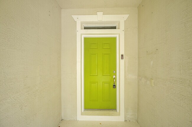 Foto del edificio - 248 Clocktower Dr