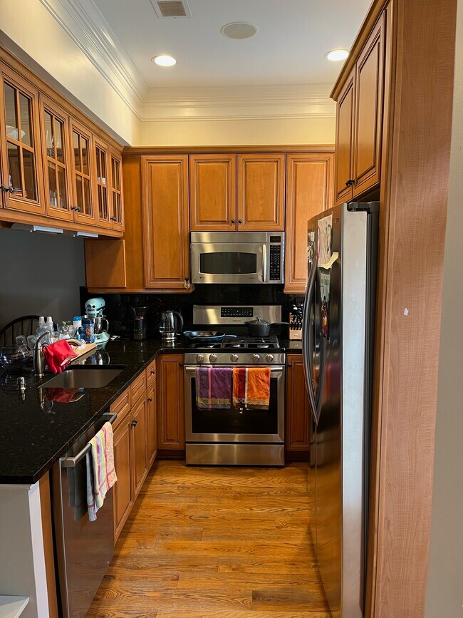 Building Photo - 1707 13th St NW