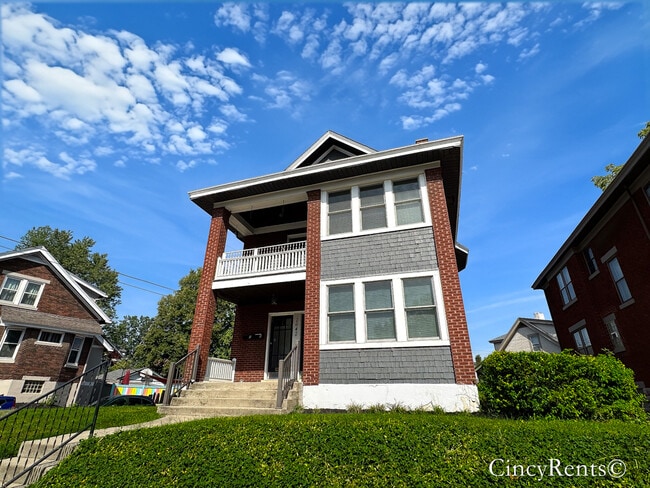 Building Photo - 2642 Madison Rd Building Photo - 2642 Madison Rd