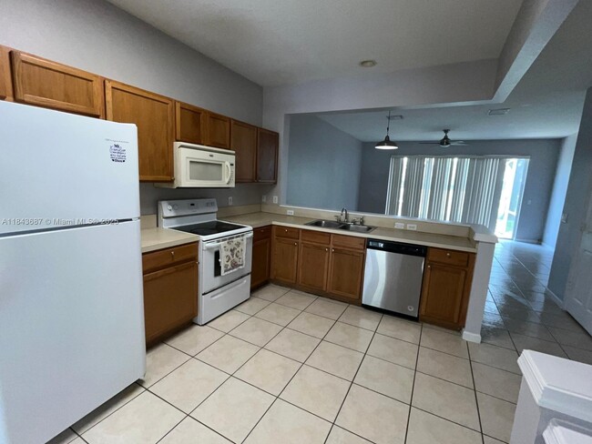 Foto del edificio - 1093 Woodfield Rd