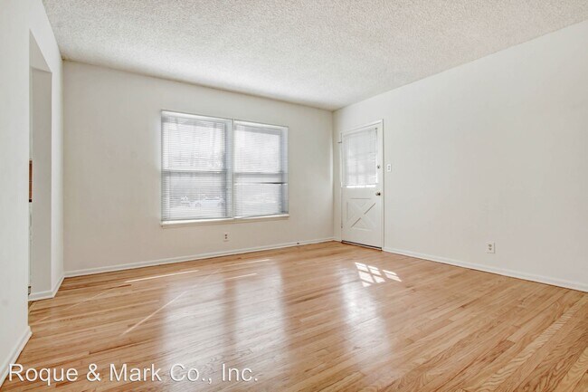 Foto del edificio - 557 3/4-557 Washington Blvd