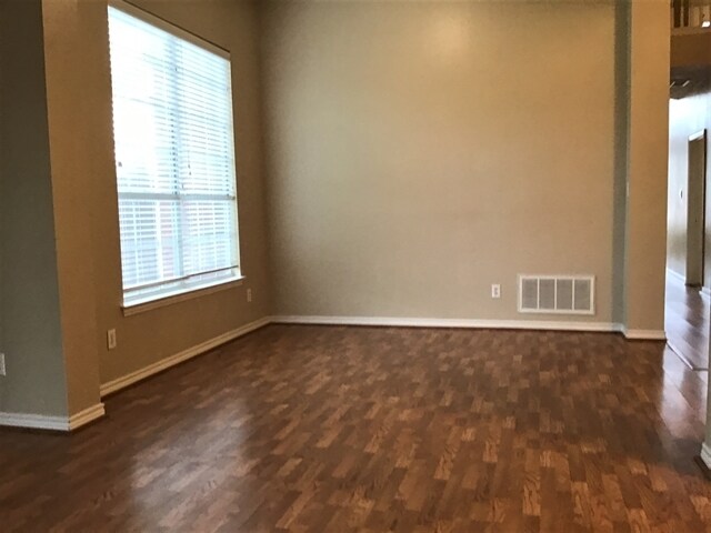 Foto del edificio - 2306 Valley Creek Drive