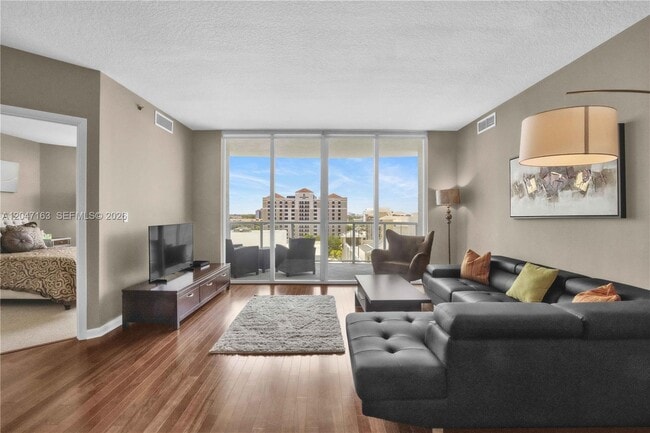 Foto del edificio - 1819 SE 17th St