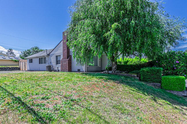 Building Photo - 4502 N 30th St