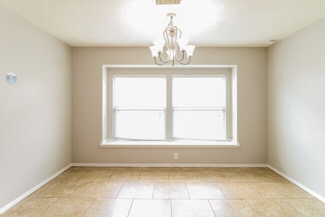 Foto del edificio - 5714 Straight Way