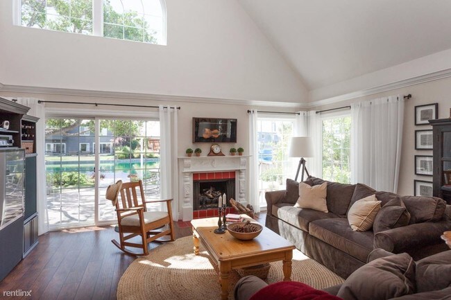 Foto del edificio - 2 br, 2.5 bath House - 616 Mystic Ln