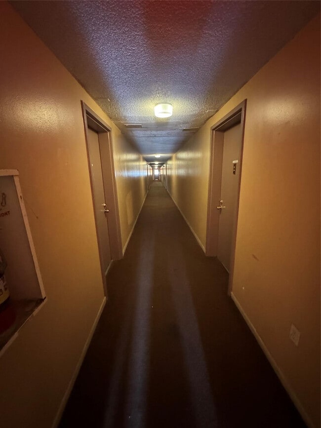 Foto del edificio - 4384 NW 9th Ave