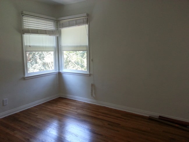 Building Photo - 1331 Verdugo Blvd