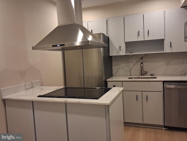 Foto del edificio - 128 Nottoway Dr