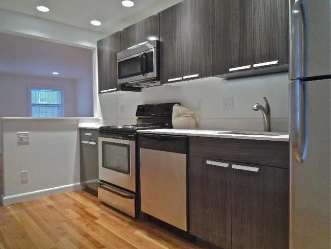 Foto del edificio - 67 Wyman St