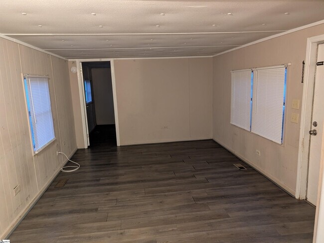 Building Photo - 2743 E Tyger Bridge Rd