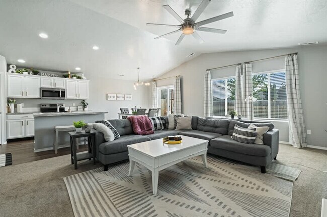 Foto del edificio - 10569 Cool Springs St
