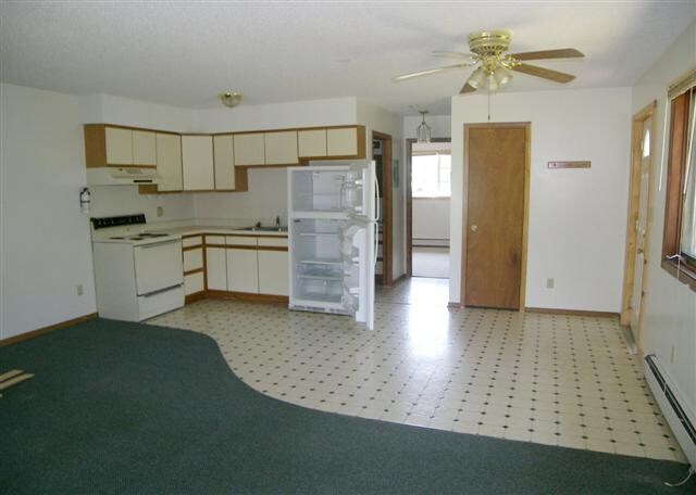 Kitchen - 16440 Main St