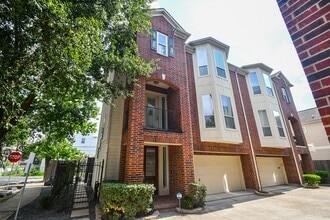 Building Photo - 1016 Studer St