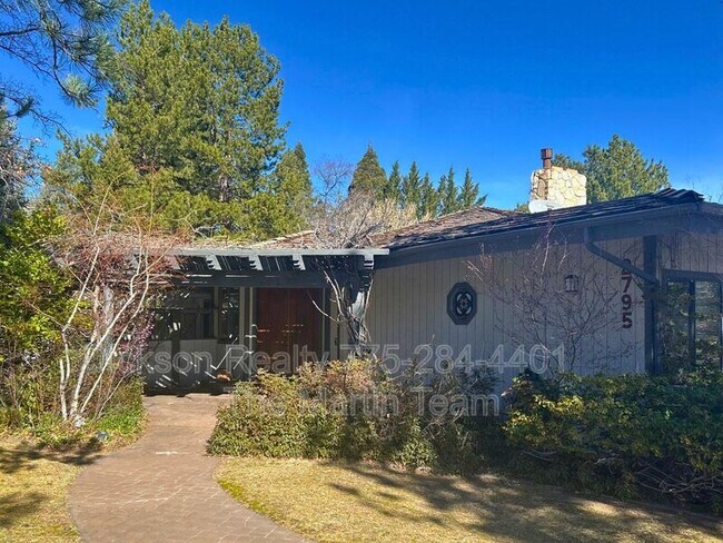 Foto del edificio - 2795 W Lake Ridge Shores