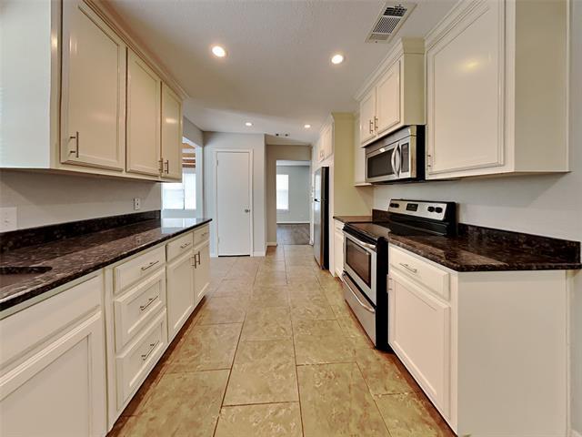 Foto del edificio - 3224 Lockmoor Ln