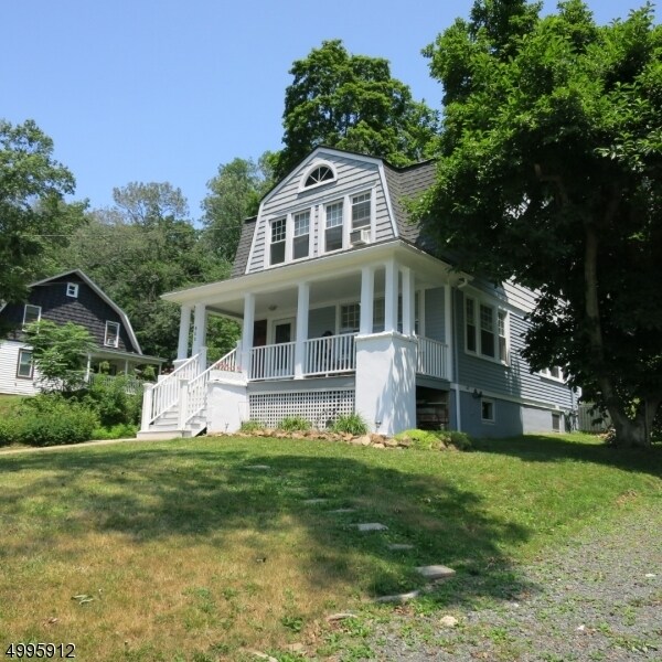 Building Photo - 460 Watchung Ave