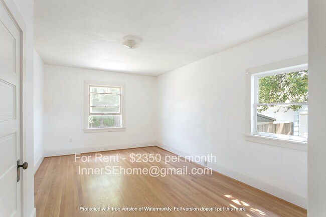 Building Photo - 4216 Southeast 37th Avenue