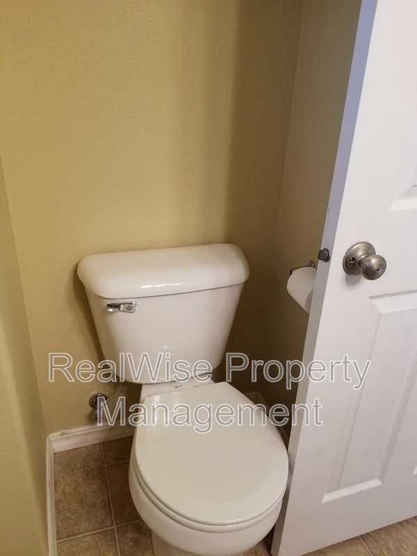 Foto del edificio - 822 NE 8th St