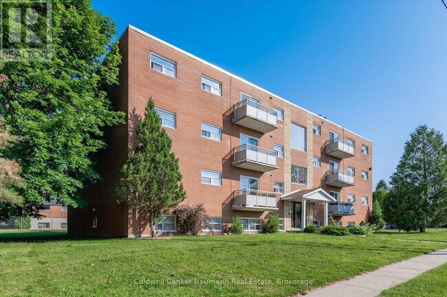 Building Photo - 10-110 Glenbrook Dr