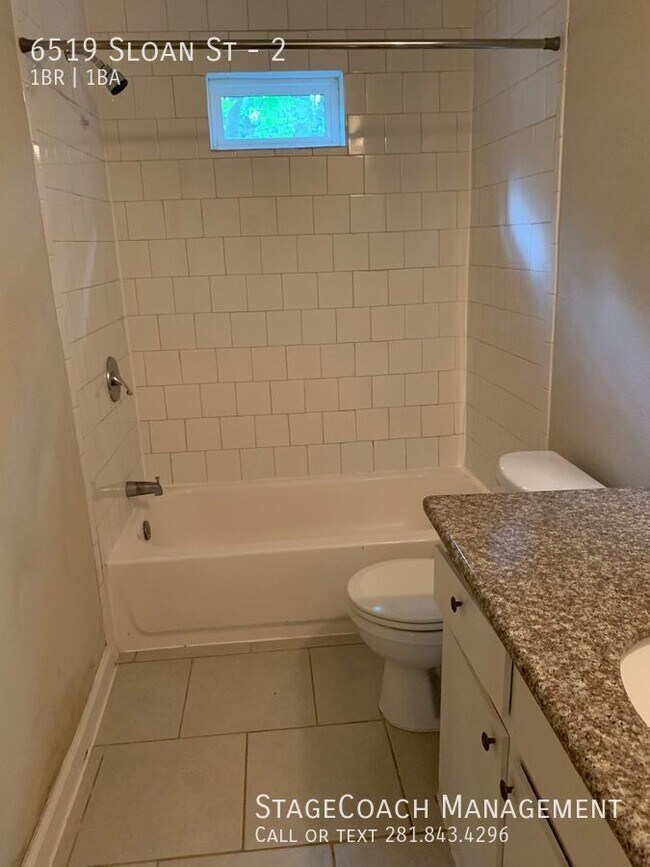 Foto del edificio - 6519 Sloan St