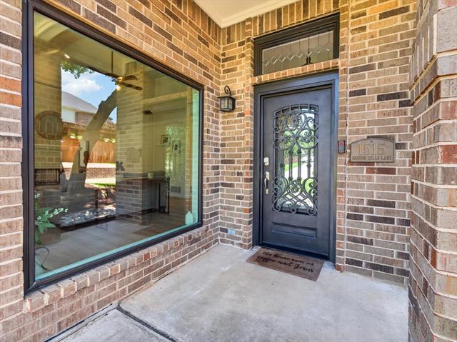 Foto del edificio - 1515 Mission Hills Ln