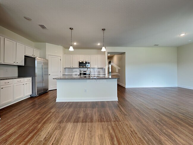 Foto del edificio - 34 Olivewood Pl