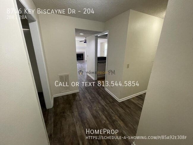 Building Photo - 8746 Key Biscayne Dr