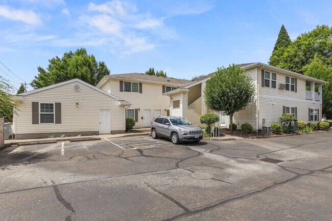 Building Photo - Luxury Loft Apartment- Downtown Canby