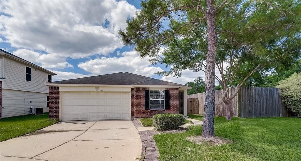 Foto principal - 706 Silver Cliff Ln