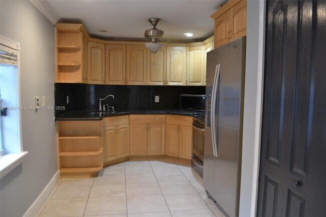 Foto del edificio - 3501 NW 14th Terrace