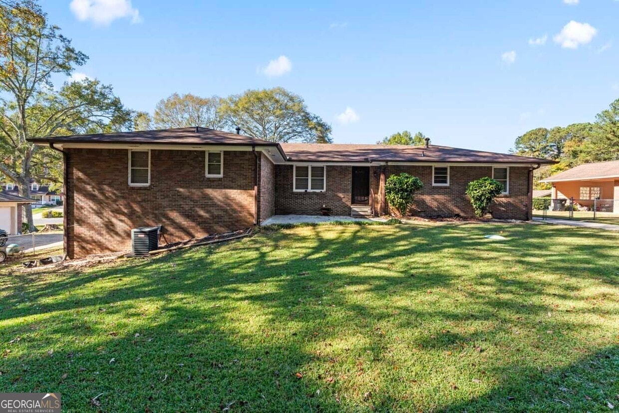 Foto principal - 6418 Briarwood Ct
