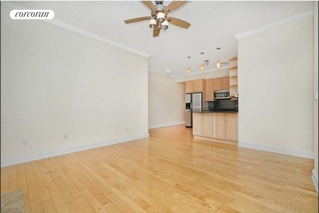 Foto del edificio - 742 St Nicholas Ave
