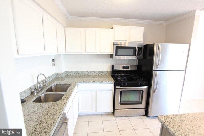 Foto del edificio - 2624 Redcoat Dr