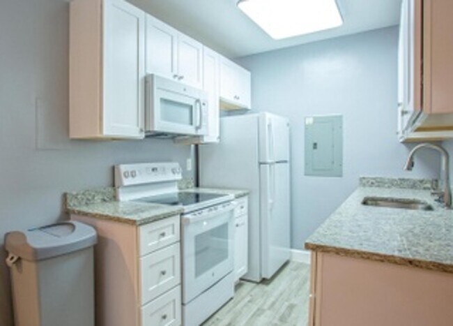 Building Photo - 1001 Chillum Rd