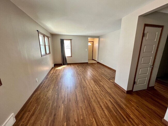 Foto del edificio - 1325 4th St SE