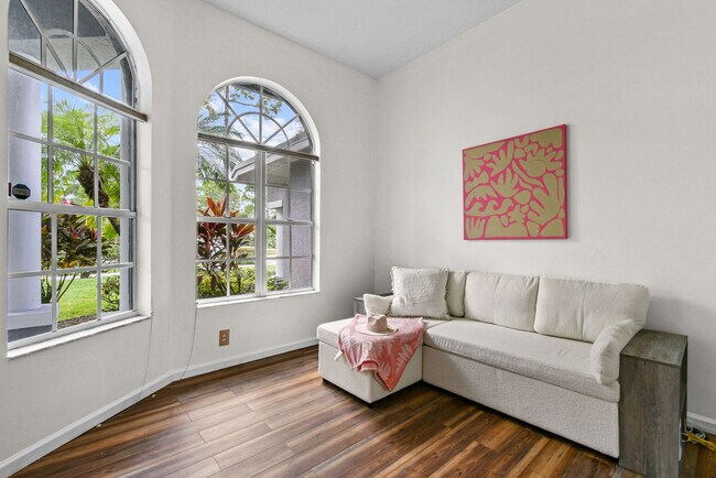 Foto del edificio - 14155 74th St N