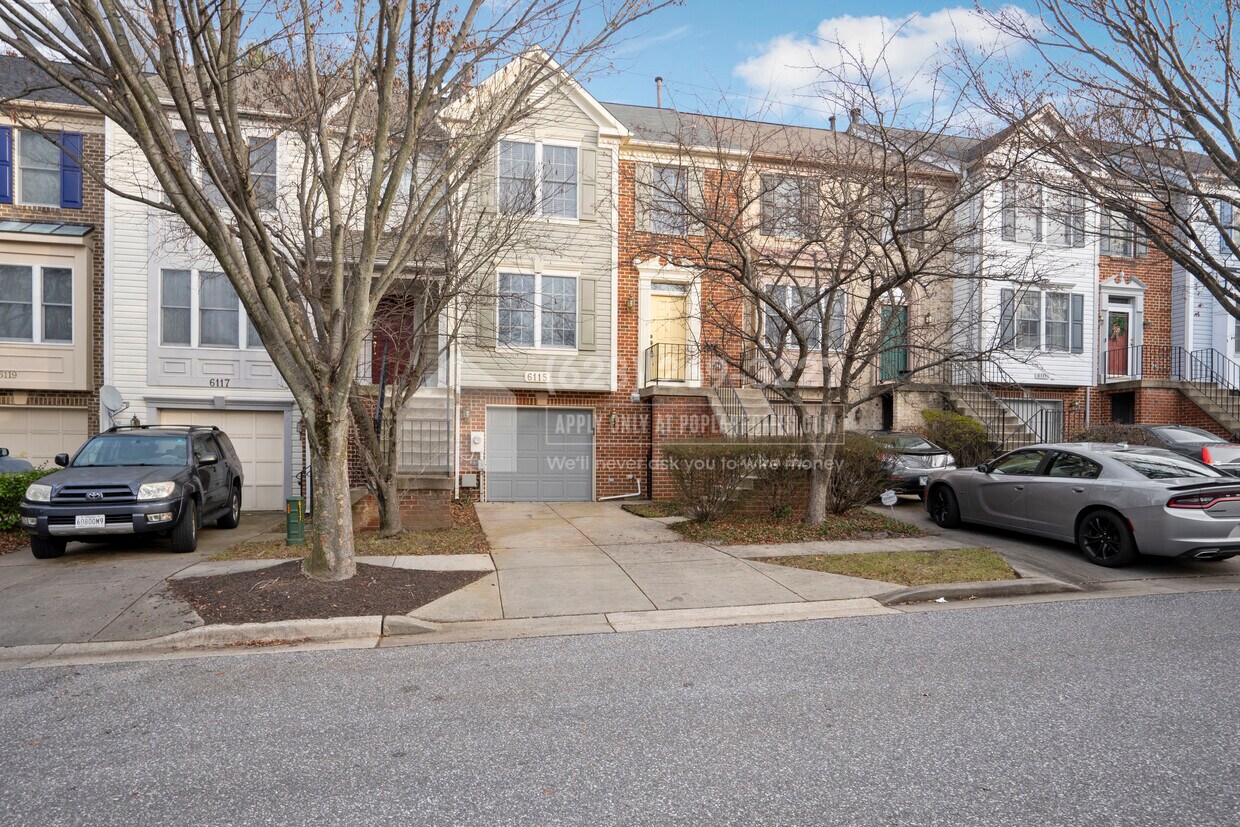 Primary Photo - 6115 Gothic Ln