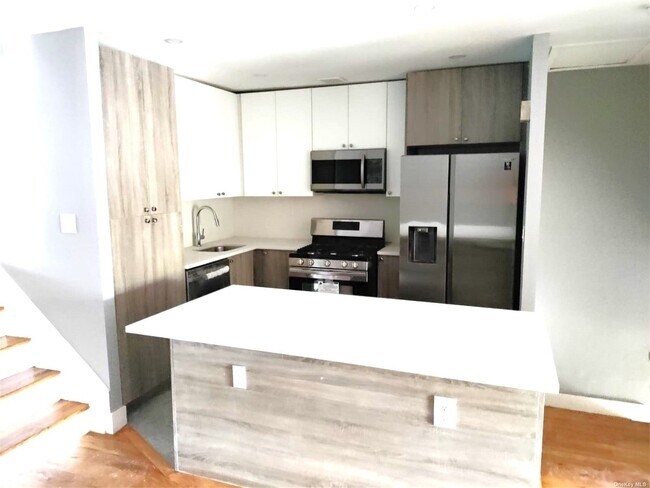 Foto del edificio - 7522 Avenue T