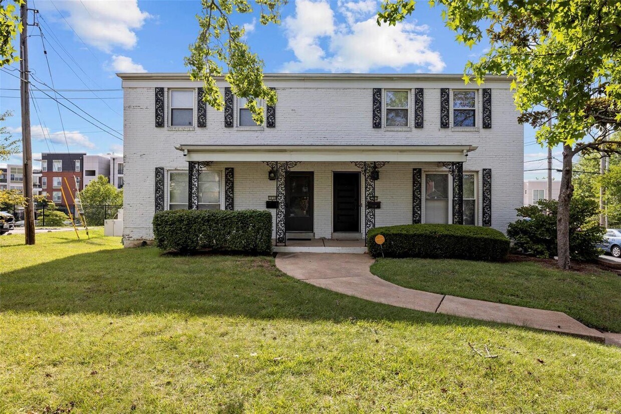 1032 Willow Brook Dr, St. Louis, MO 63146 House Rental in St. Louis