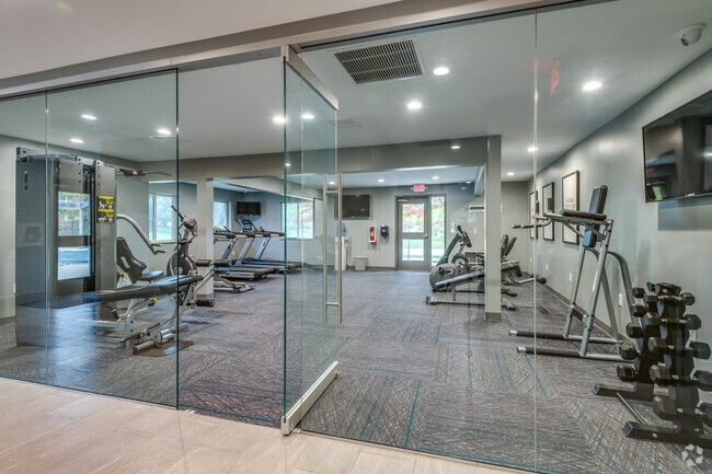 Fitness Center - Hidden Oak